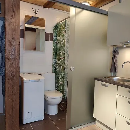 Apartamento Old Town's Charming Attic Studio *